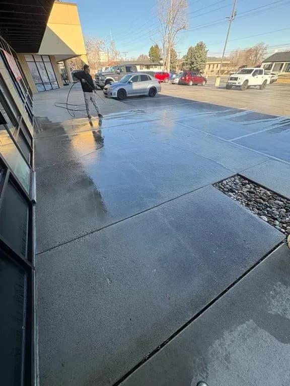 Lincoln Plaza